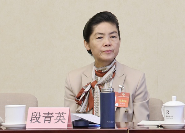 1E6A1153_副本.jpg