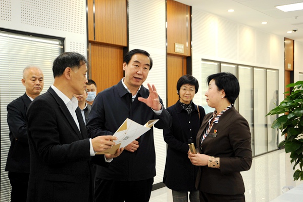 示范区政务服务中心 (4)_副本.jpg