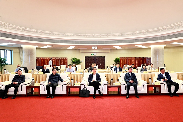 2-会议全景.jpg