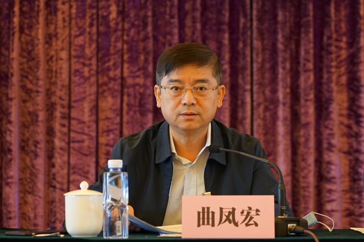 曲凤宏委员：凝心聚力 发挥优长 精准帮扶助脱贫